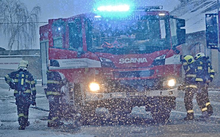 Chcete se stát hasičem? Na Lounsku hledají nové kolegy hned do čtyř požárních stanic