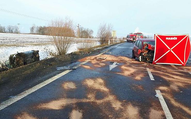 Tragické období na silnicích na Lounsku! při automobilových nehodách zemřeli tři lidé