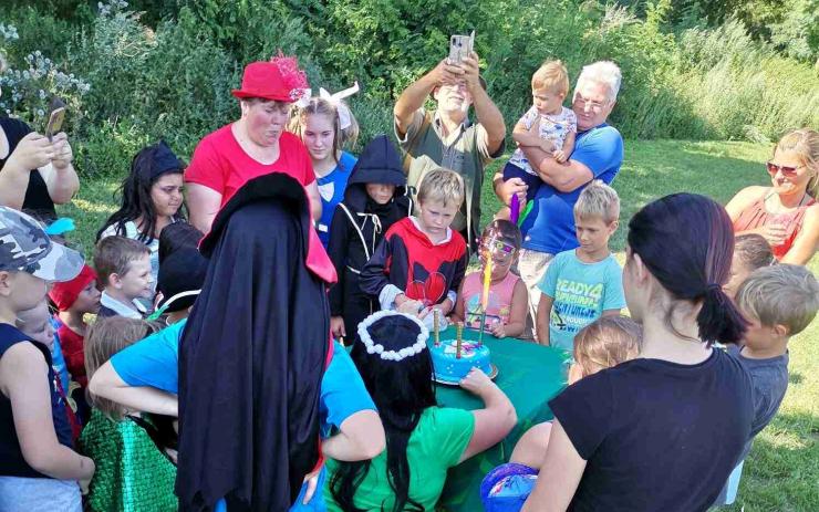 OBRAZEM: Děti si užily pohádkovou maškarní sobotu ve Stroupči