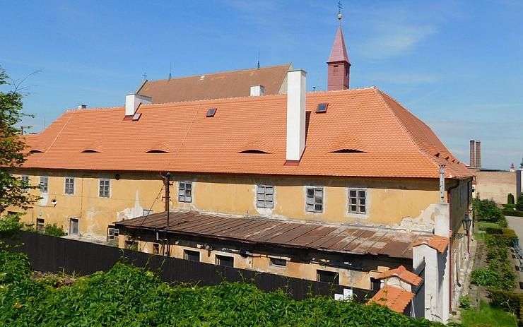 Rekonstrukce bývalého kláštera v Žatci vyjde dráž, město musí sáhnout po úvěru