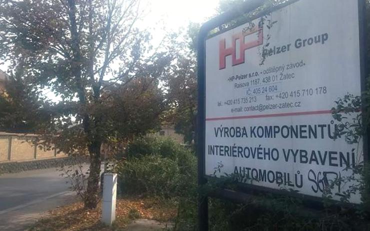 HP Pelzer začne vysazovat zelenou bariéru, stavba důležité haly vázne