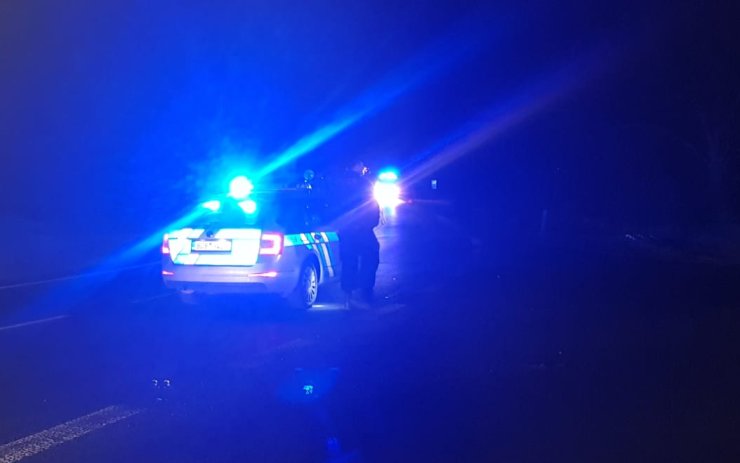 Jízdu autem si měl muž z Loun raději rozmyslet, po policejní kontrole skončil na služebně