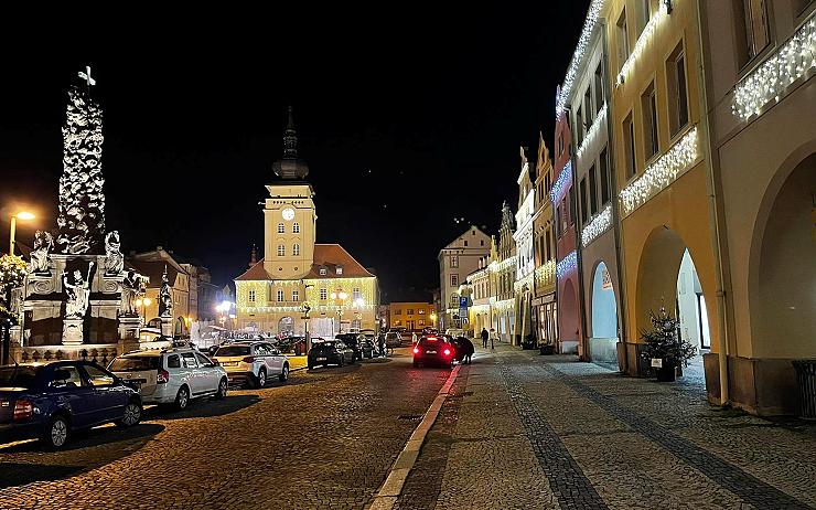 I víkend bude teplý, ale pak přijde zlom. Dočkáme se bílých Vánoc?