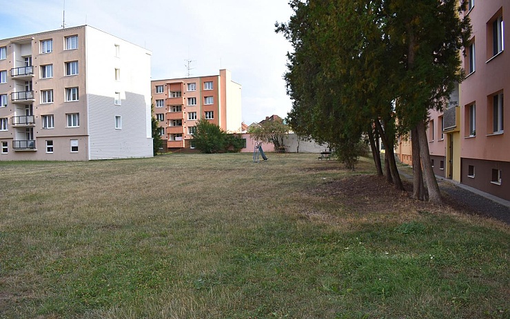 Sídliště Šafaříkova v Žatci čeká obnova, lidé by chtěli hlavně více místa na parkování