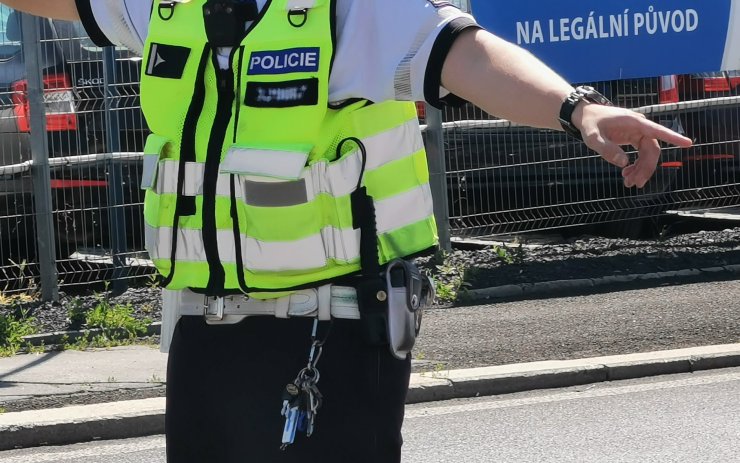 Řidiči se na cestu posilnili alkoholem. Jeden z nich nadýchal přes tři promile