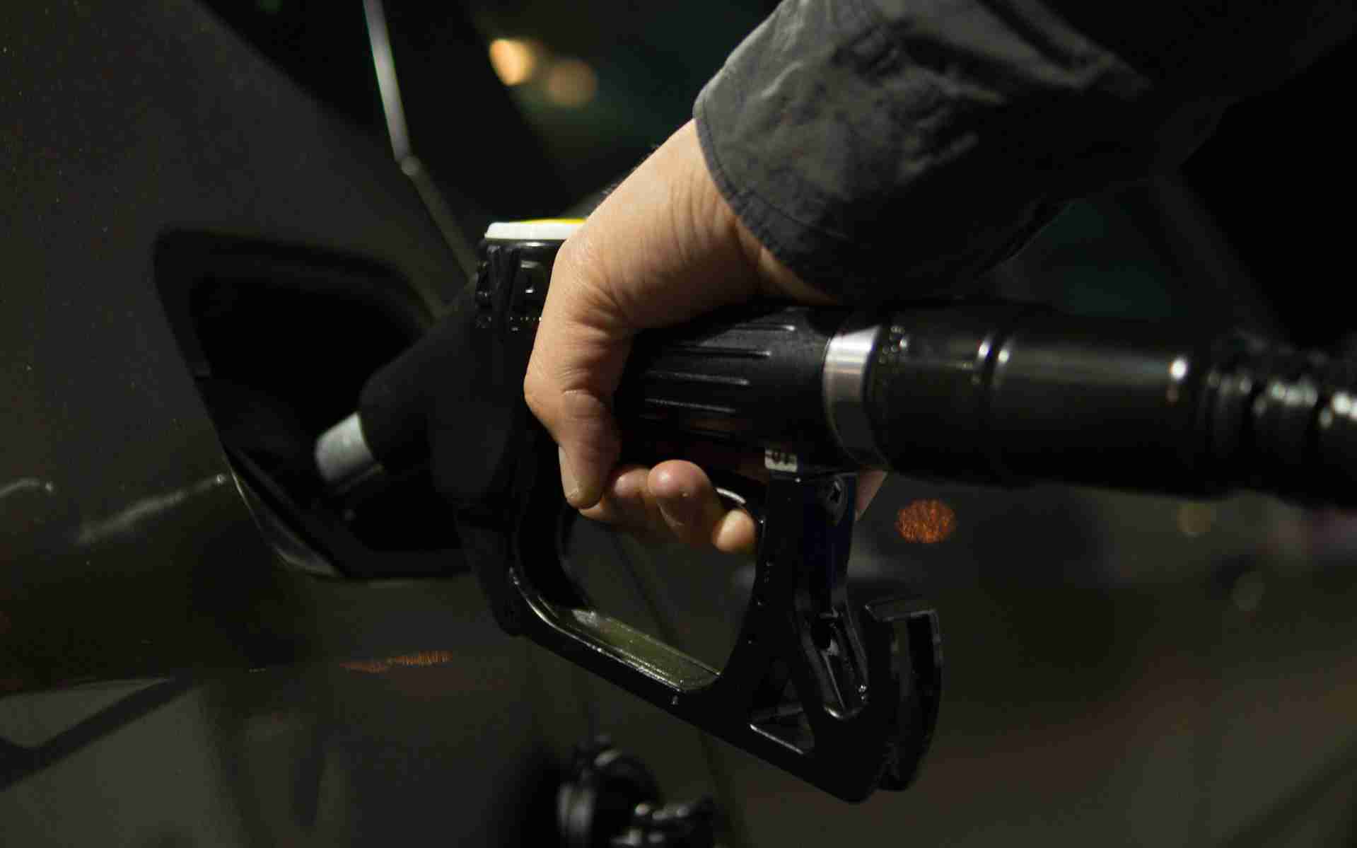 Ceny benzínu a nafty opět letí nahoru. Zdražování pohonných hmot nekončí