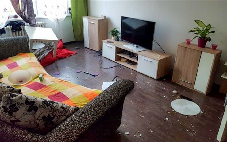 Žena pustila domů bývalého přítele, takto dopadl její obývák