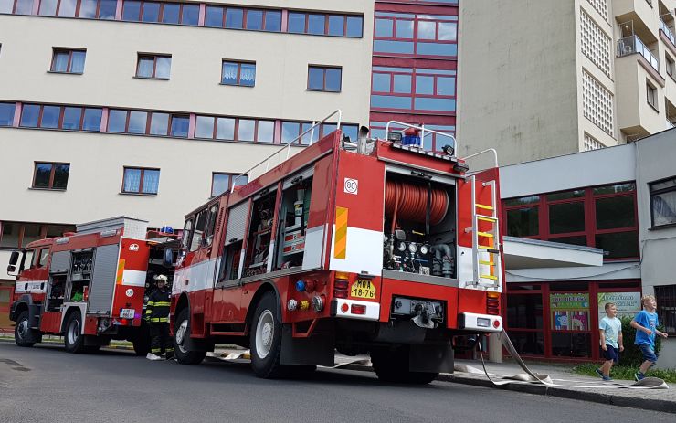PTÁTE SE: Proč zasahují hasiči u litvínovského Koldomu?
