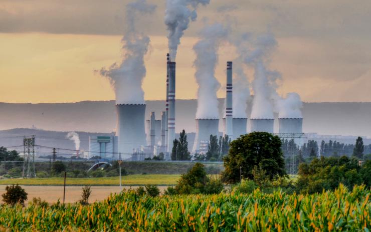 Duha a Greenpeace: Hodiny tikají. Staré uhelné elektrárny projdou modernizací, nebo skončí