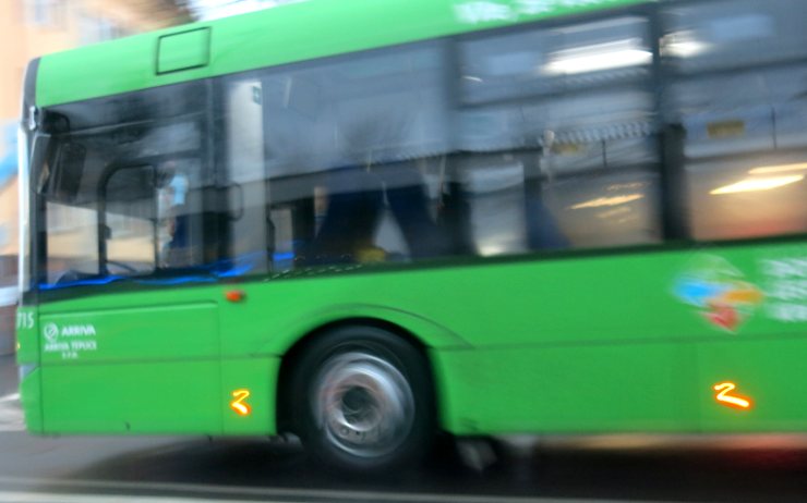 Zářijové změny jízdních řádů v Ústeckém kraji: Některé zelené busy jezdí jinak, vlaky beze změn