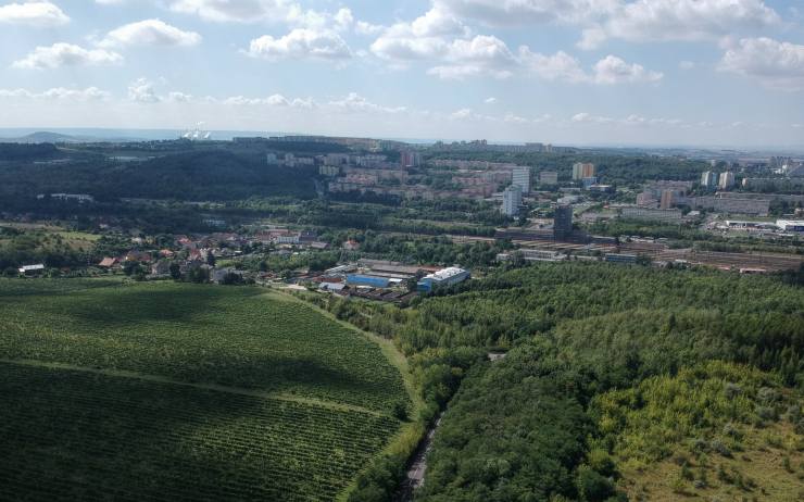 Jak bude v nejbližších dnech? Nad Mosteckem se budou honit mraky