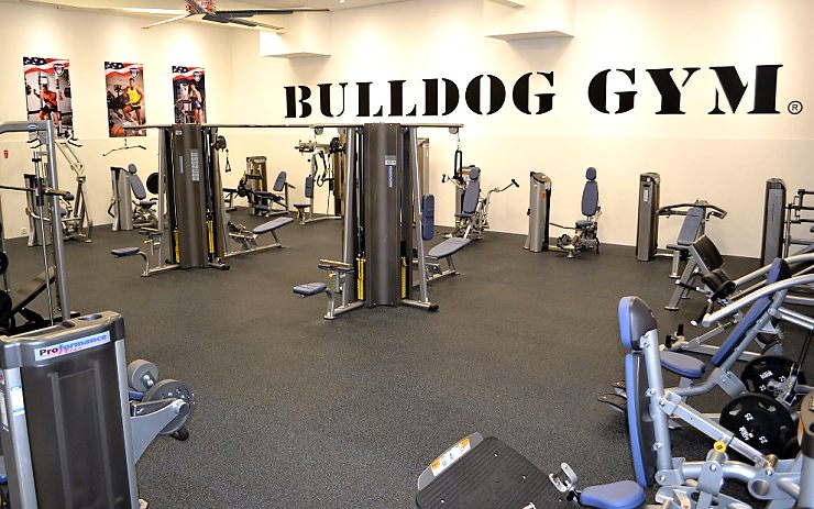 VIDEO: Prostor pro cvičení na ploše 1.000 m2. Podívejte se, co mostecký Bulldog gym nabízí
