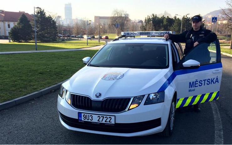 Městská policie má nové auto na zemní plyn, v ulicích ho spatříte od příštího týdne
