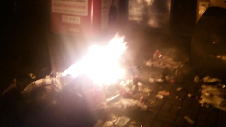 Hasiči vyjížděli k požáru do Mozartovy ulice, současně hořelo i v sousedství