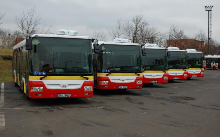 Dopravní podnik má pět nových autobusů, v ulicích se objeví maximálně příští týden