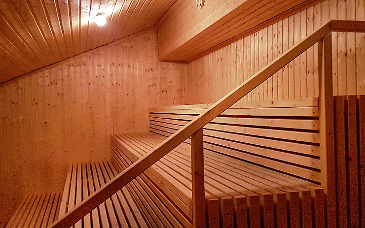 VÍTE, ŽE… Na Meziboří mají tuhle parádní velkou saunu? 
