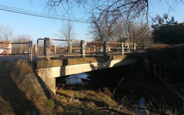 Oprava mostu uzavře na mnoho měsíců dopravu přes Nemilkov