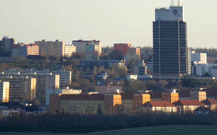 Máme za sebou nejteplejší den roku. Pondělí proprší, ani poté žádná sláva