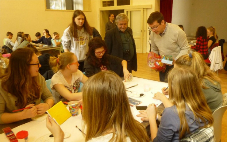 Žáci v Obrnicích společně s dětmi z německého Stollbergu vytvořili výtvarné dílo