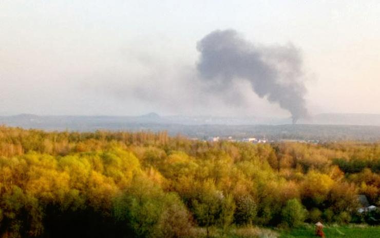 AKTUÁLNĚ OBRAZEM: Hoří na skládce Celio, kouř jde na Bílinu a Teplice