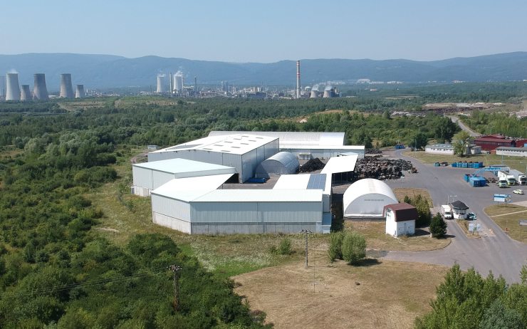 Požár na Celiu je po několika hodinách uhašen, lidé mohou znovu větrat