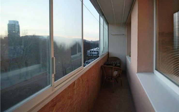 BYDLENÍ: Pět tipů na zajímavé byty s balkonem či lodžií na Mostecku 