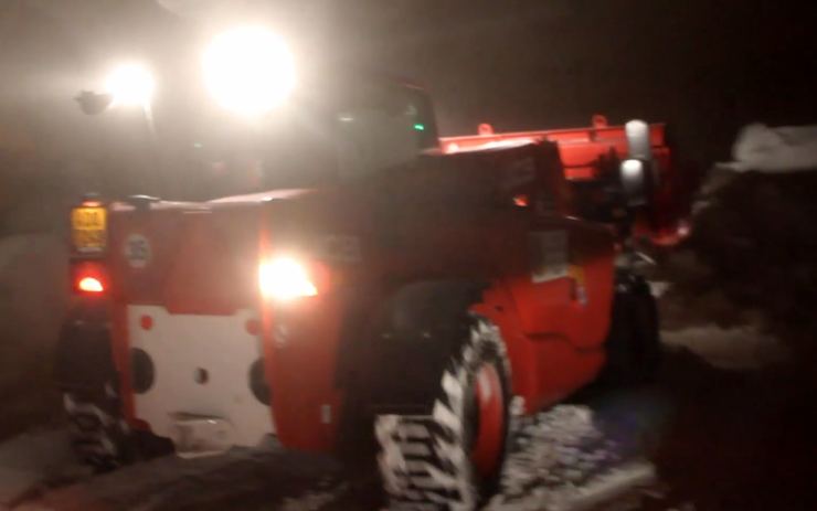 VIDEO: Do hor dorazila červenobílá kavalerie! Takhle se tu bojuje se sněhem