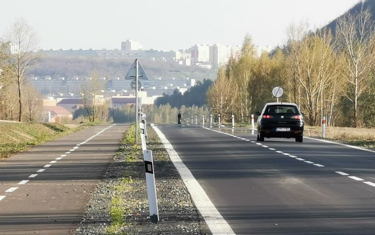 OBRAZEM: Toto je nová silnice z Mostu k Celiu a dále. Máme odhad, kdy bude otevřená