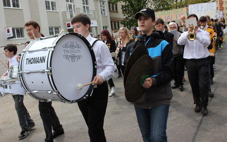 Gymnazisté z Litvínova připravují pro všechny Studentský majáles. Tady je program oslav