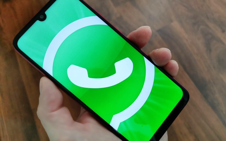 NOVINKA: Na WhatsApp nám nově pošlete aktuální zprávu, fotku či video jediným kliknutím