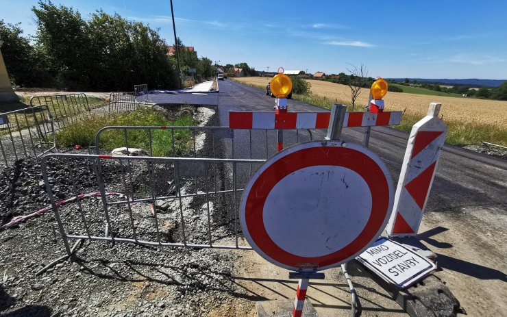 Hlavní cesta autem z Ústeckého kraje na Plzeň zůstává zavřená! Kvůli objížďce je delší o desítky kilometrů