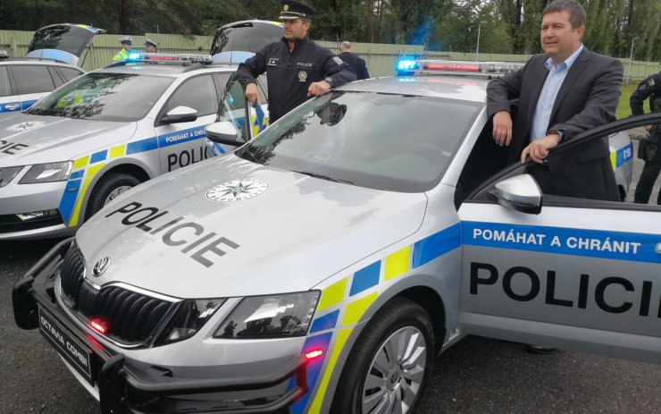 VIDEO: Policisté dostanou takto obrněná auta! Půjde o stovky nových vozidel