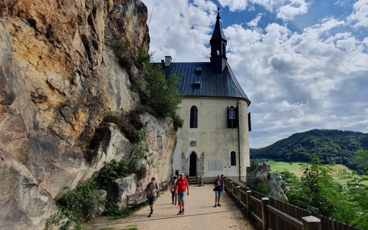 TIP NA VÝLET: Poznejte jednu z nejzajímavějších zřícenin u nás, skalní hrad Vranov