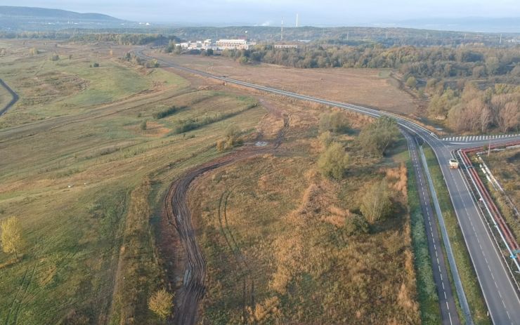 Aktuální zjištění: Nová silnice z Mostu do Mariánských Radčic zůstane ještě měsíce zavřená!