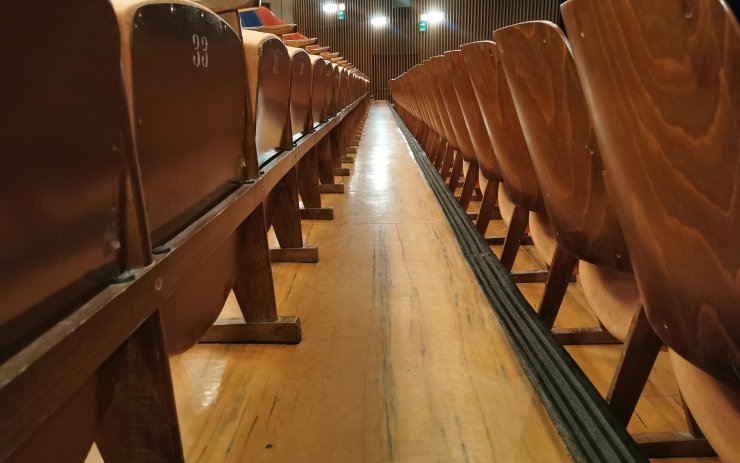 Bude adopce sedaček v kině v Citadele propadák? Na transparentním účtu je jediná platba