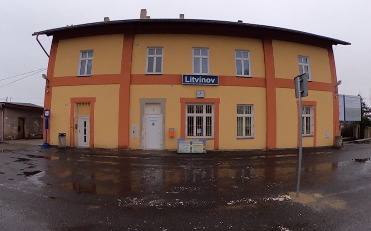 Správa železnic začne letos s opravou výpravní budovy v Litvínově