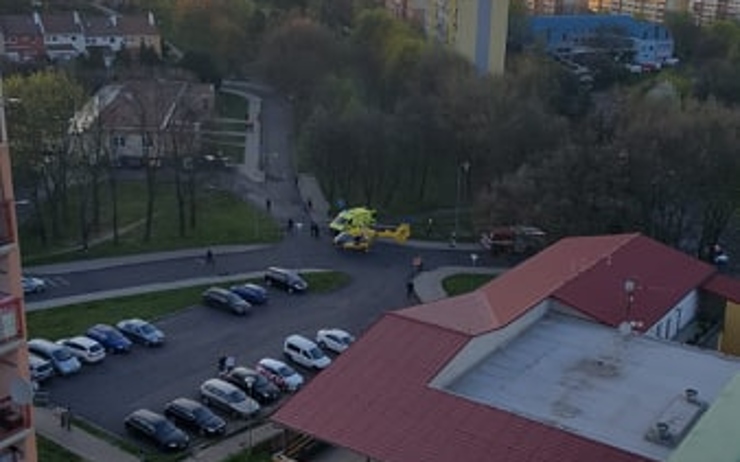 U Krymu v podvečer přistával vrtulník pro malého chlapce. Okolnosti zranění vyšetřuje policie