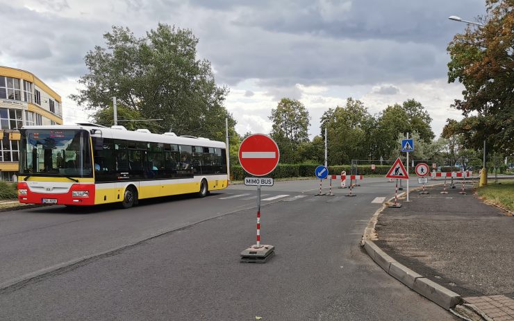 PTÁTE SE: Proč je uzavřený výjezd z Litvínova a jak dlouho omezení potrvají?