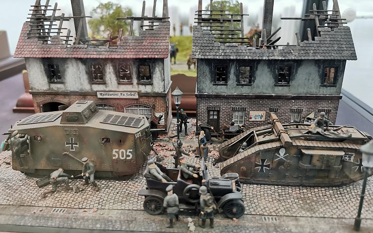 OBRAZEM: Špičkově propracované modely, výjevy z válek. Dva dny je v Mostě zajímavá výstava
