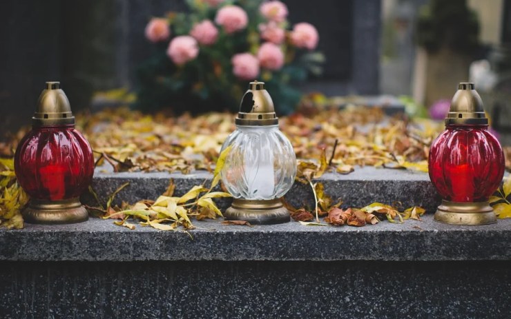 UPOZORNĚNÍ: Využijte k návštěvě hřbitova nejbližší dny. Důvodem je snížení rizika nákazy