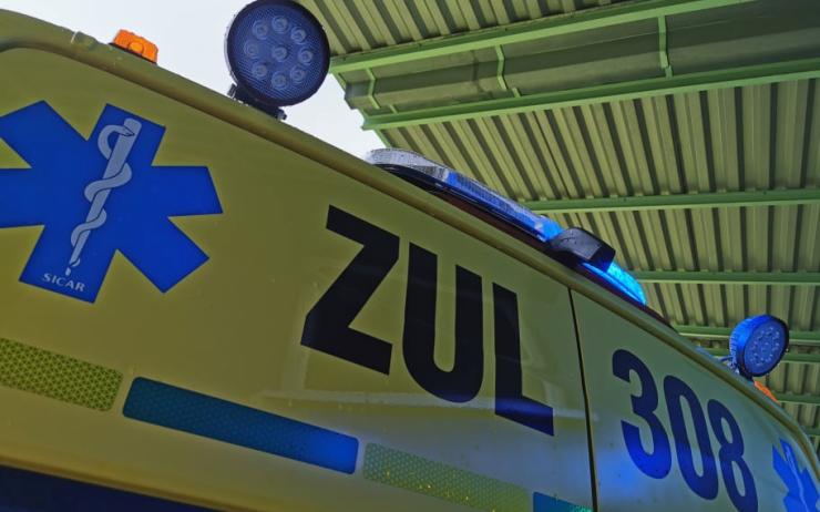 AKTUÁLNĚ: Auto na přechodu v Litvínově srazilo dítě, zraněné skončilo v nemocnici