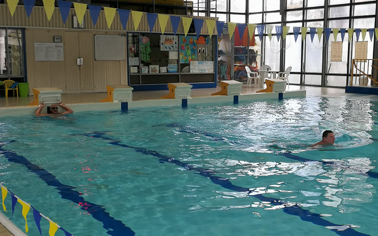 Bazén v Litvínově je opět otevřený. Co musíte splňovat, abyste mohli jít plavat?
