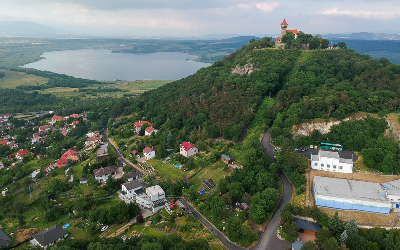 Most opraví silnici na hrad Hněvín, lidé musejí počítat s omezeným provozem