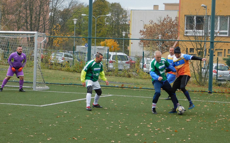 Seniorliga Most: Jak si aktuálně vedou týmy hráčů 40+ v malém fotbale