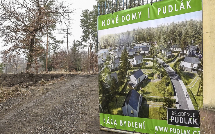 VIDEO: Pod Krušnými horami začala stavba unikátního bydlení v Rezidenci Pudlák