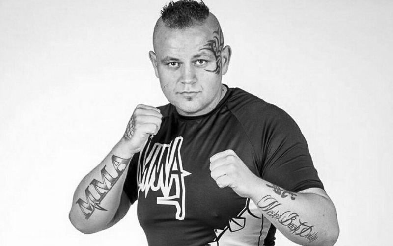 Zemřel bojovník MMA, kterému říkali Predátor. Úžasný táta a oddaný sportovec