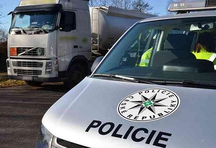 Policisté na Mostecku pokračují v kontrolách autobusové a nákladní dopravy. Takhle řidiči dopadli