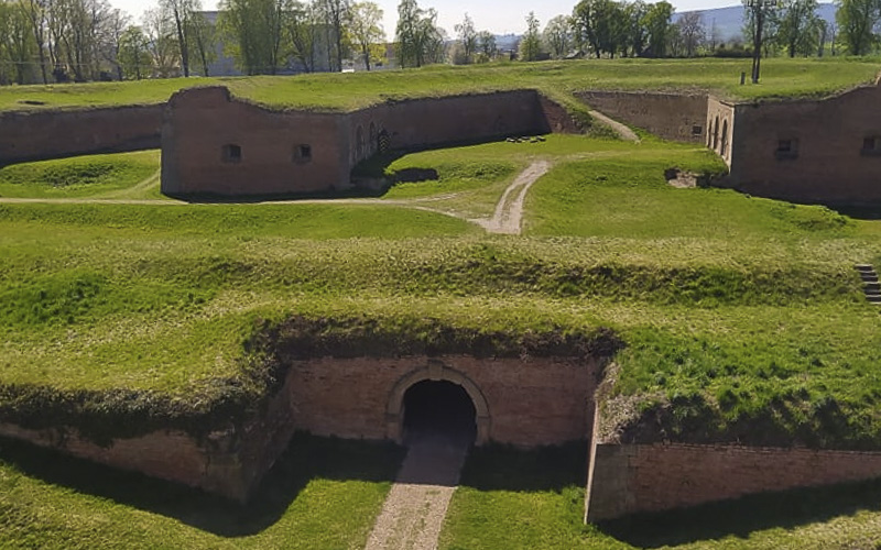 OBRAZEM: Pevnost Terezín nebyla nikdy dobyta. Opevnění a podzemní chodby stojí více než 200 let
