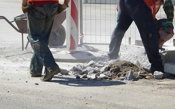 Za opravu části Podkrušnohorské ulice musí město zaplatit o skoro čtvrt milionu více