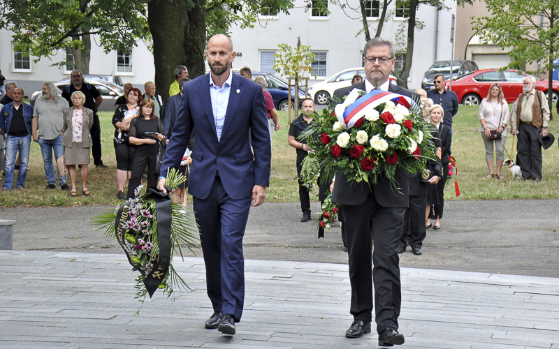 Výbuch a požár v dole měl 65 obětí. Pietní akt v Litvínově připomněl velké neštěstí